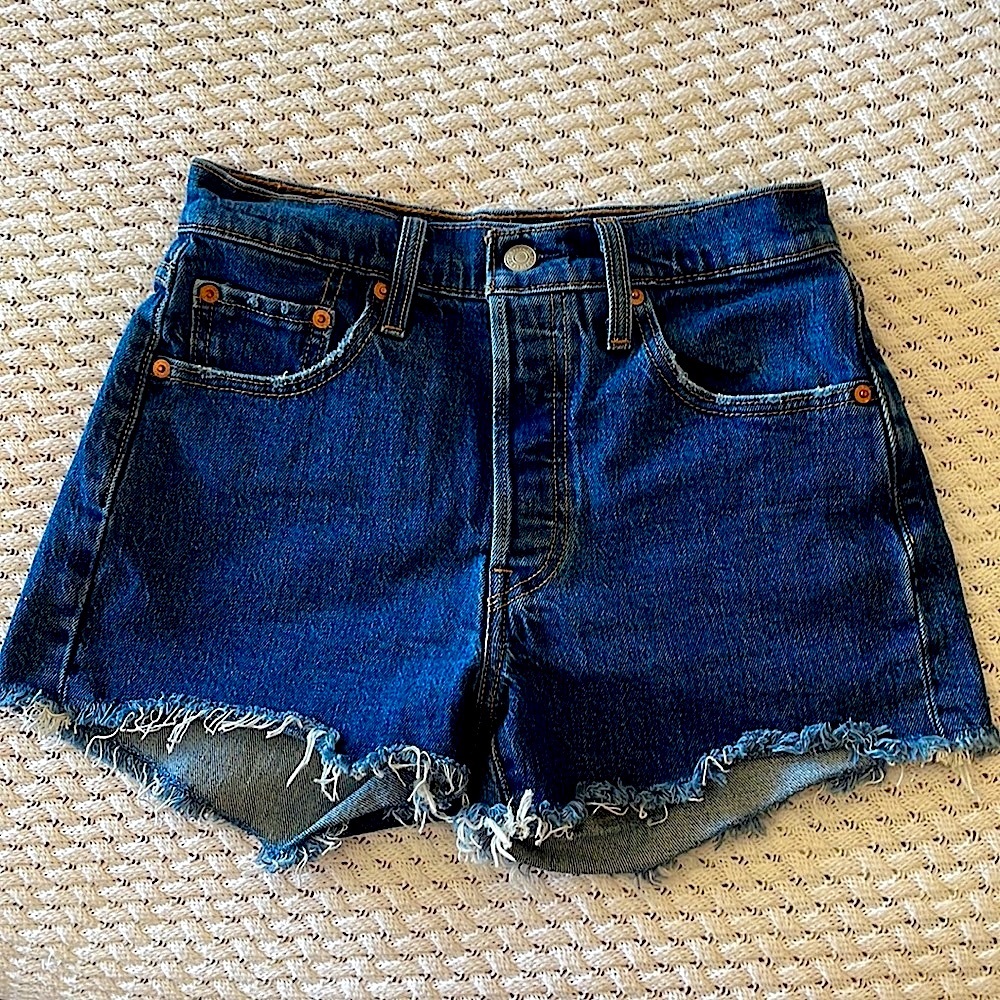 Levi 501 High Rise Jean Shorts Size 25